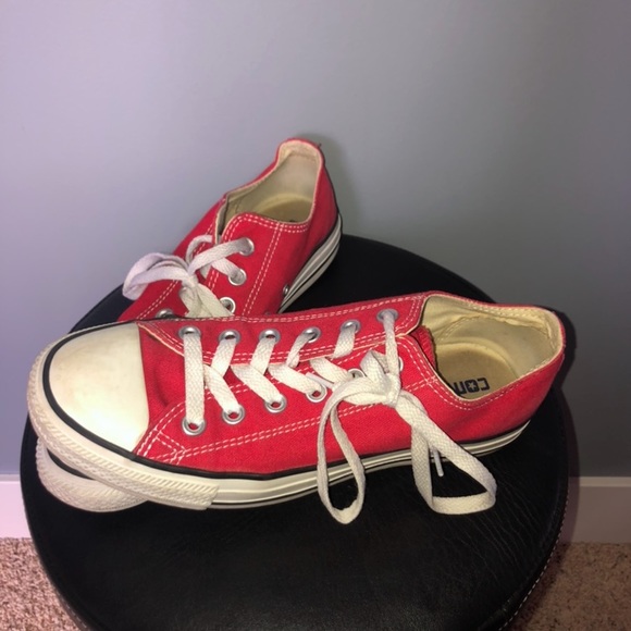 red converse low tops womens